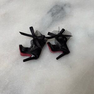 Mini Brands Barbie Shoes